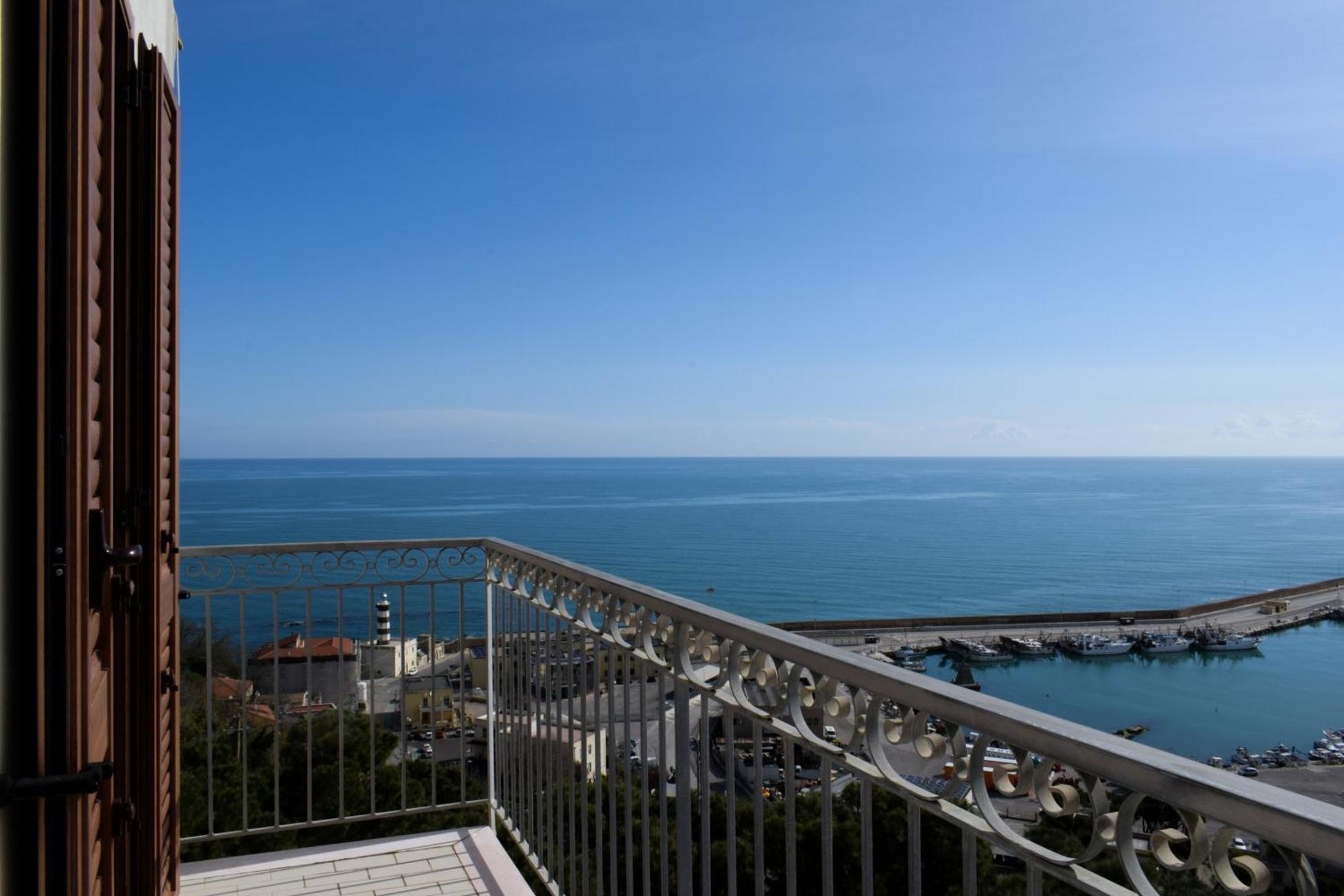 Marechiare Apartment